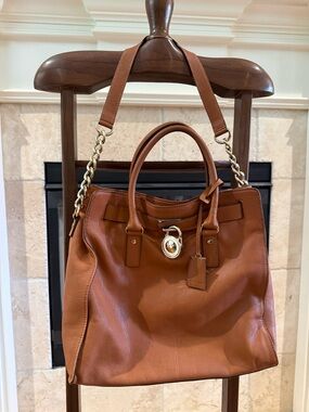 Michael Kors Hamilton Large Leather Gold Lock Tote HandBag Crossbody